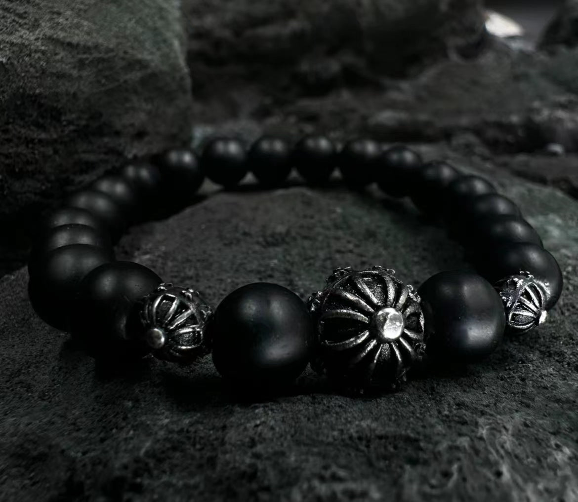 สร้อยข้อมือวินเทจ Obsidian Cross สร้อยข้อมือวินเทจ Obsidian Cross